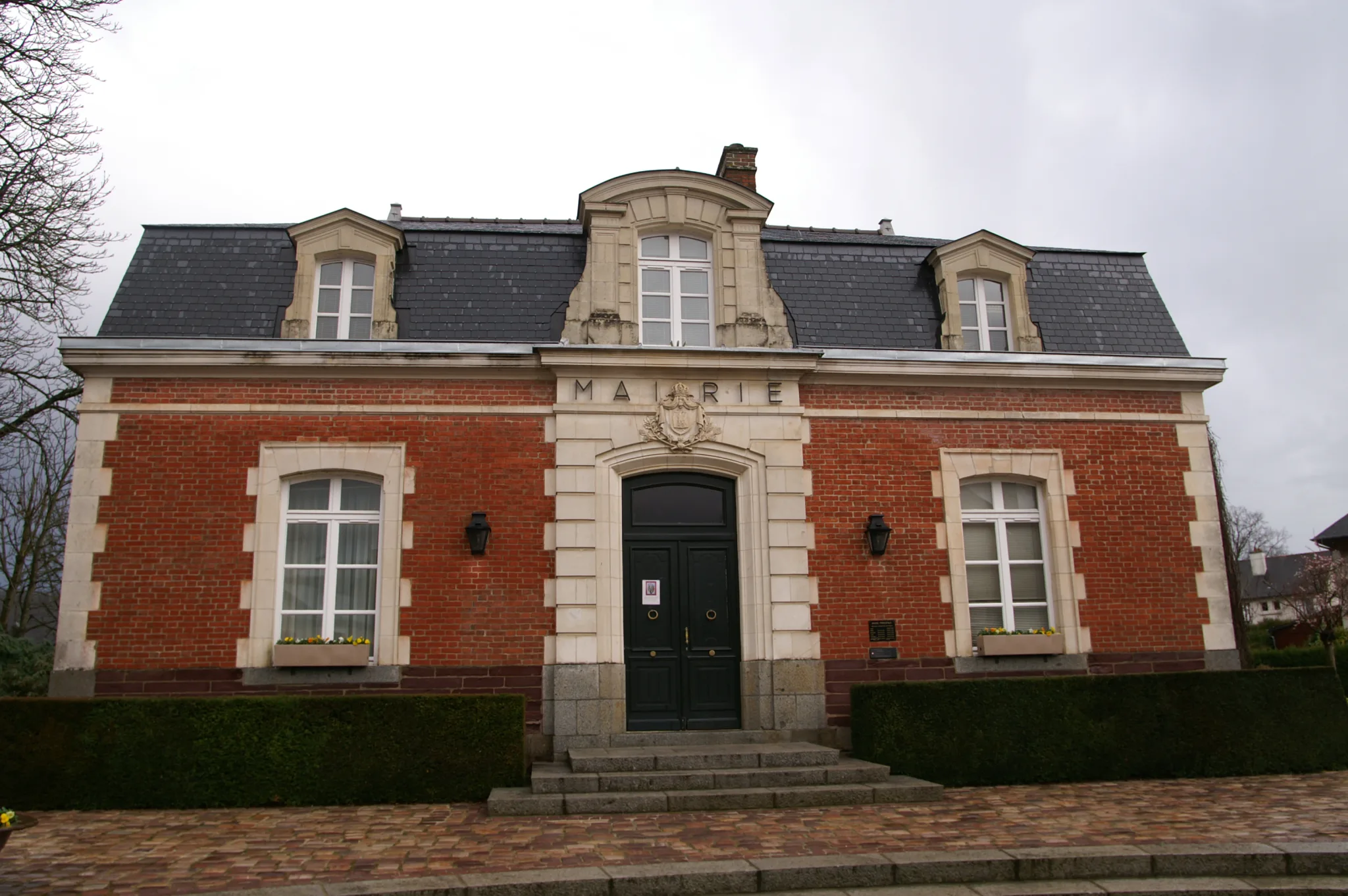 Mairie du Rheu.