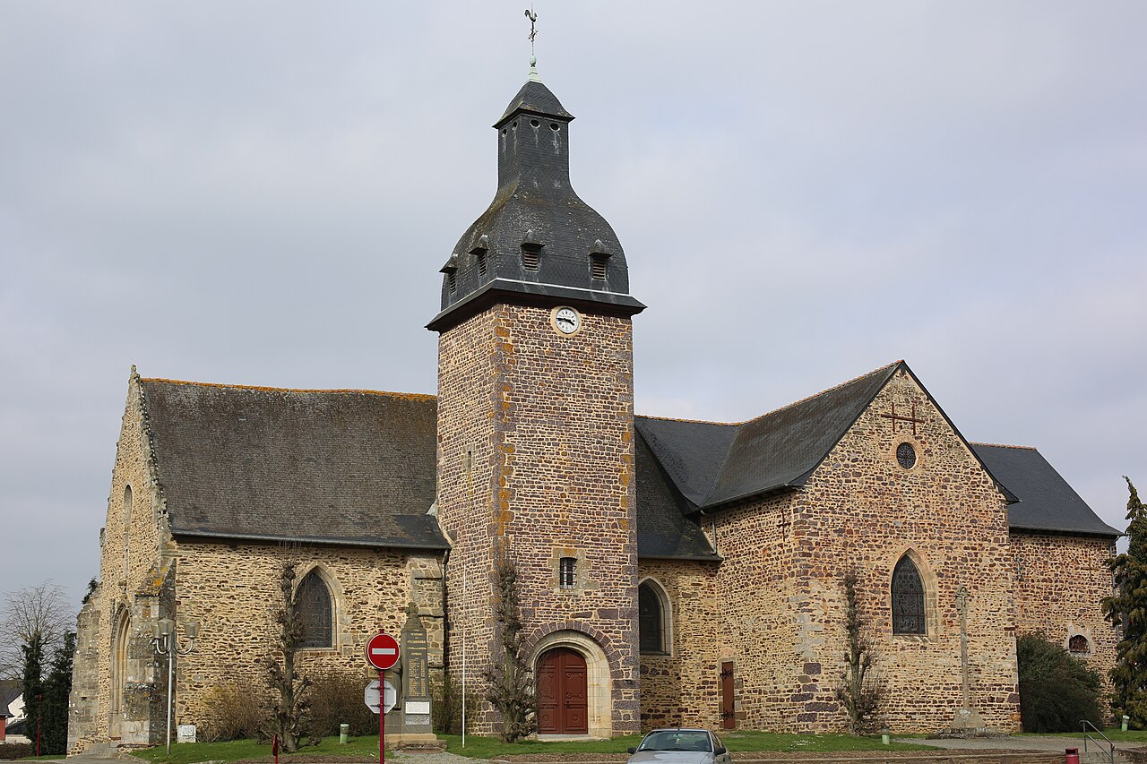 L’église Saint-Gilles, dans le bourg de Saint-Gilles en Ille-et-Vilaine.